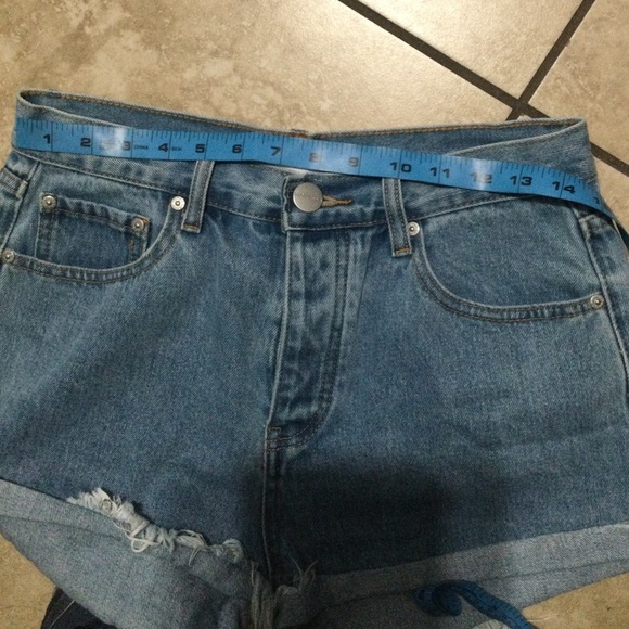 Superdown denim shorts Fly Buttons - Picture 4 of 6
